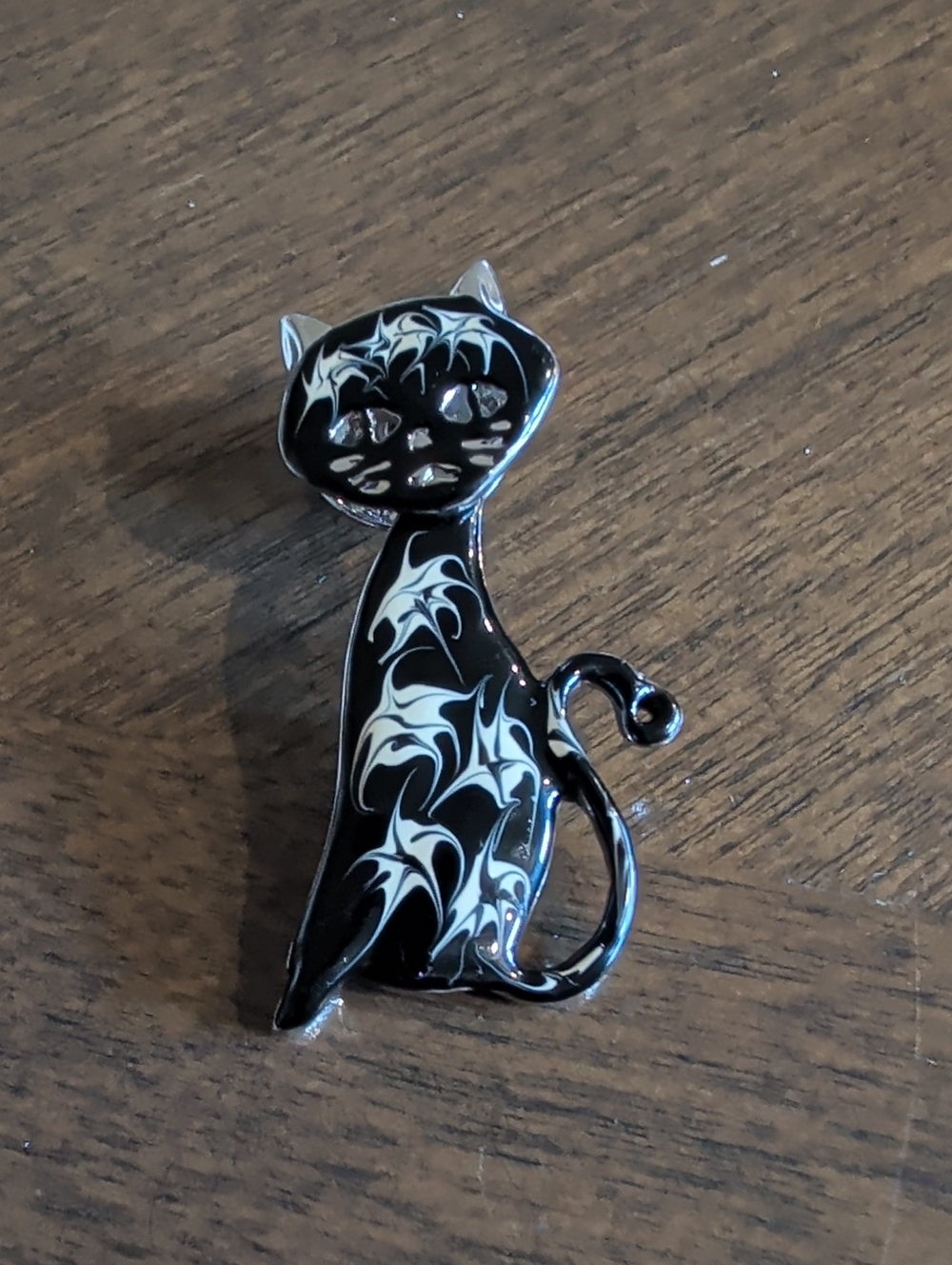 Vintage Articulated Black Cat Brooch Moving Head Enamel
